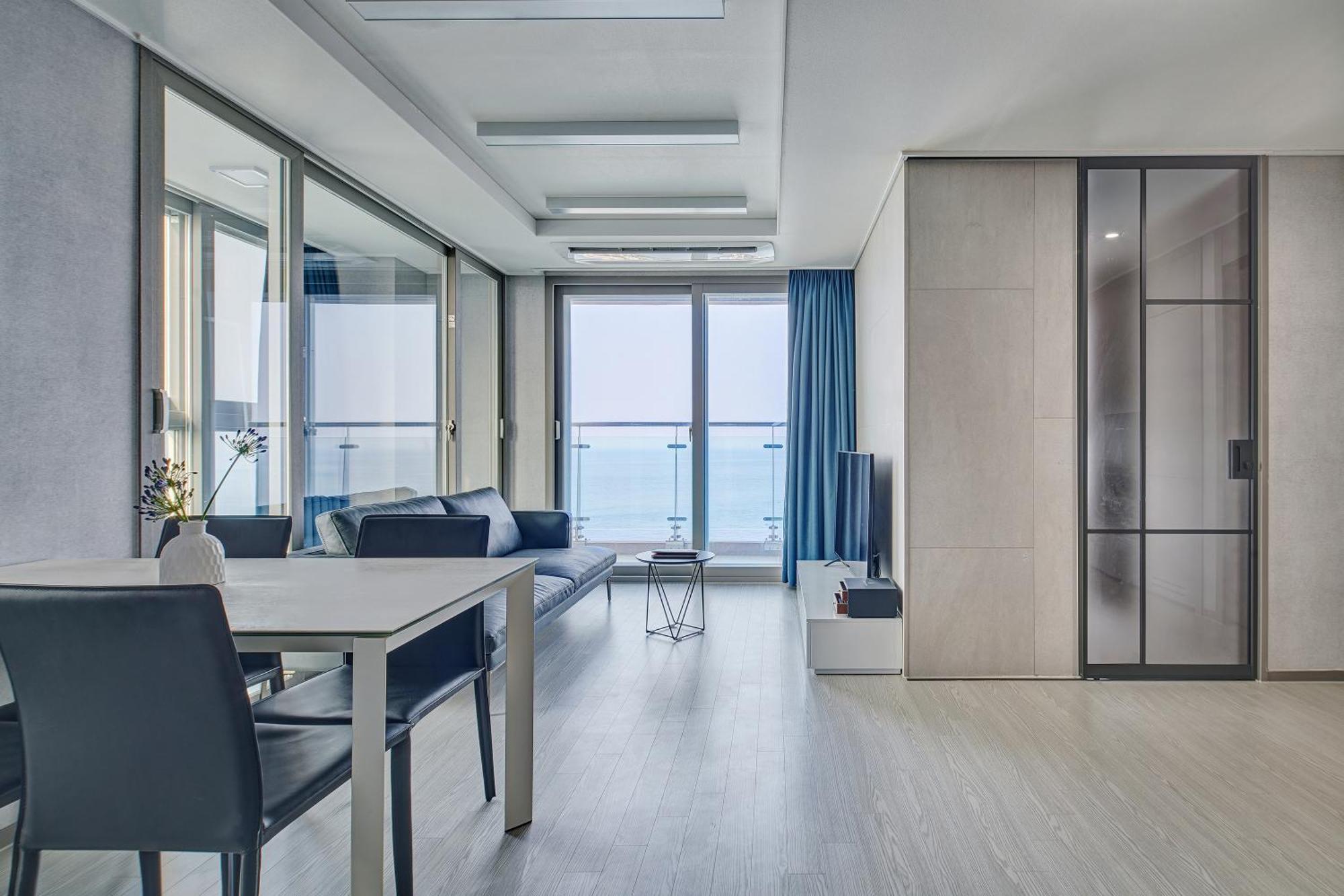 Gangneung Chonpines Ocean Suites Hotel Esterno foto
